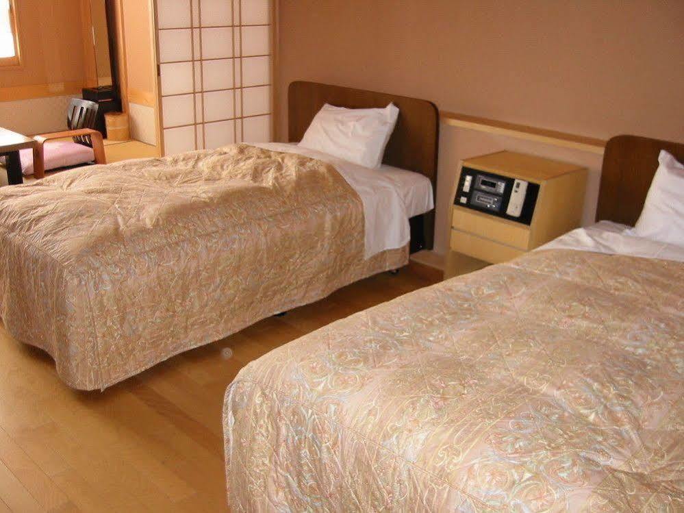 Hotel Yuttarino-Sato Inaka Achi Exterior foto